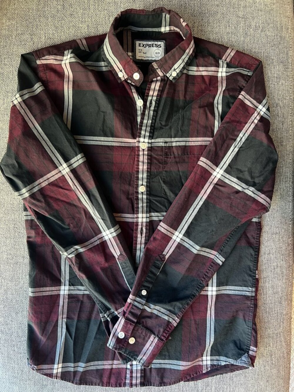 Express Men's Long Sleeve Button Up shirt Burgundy/Black plaid Slim